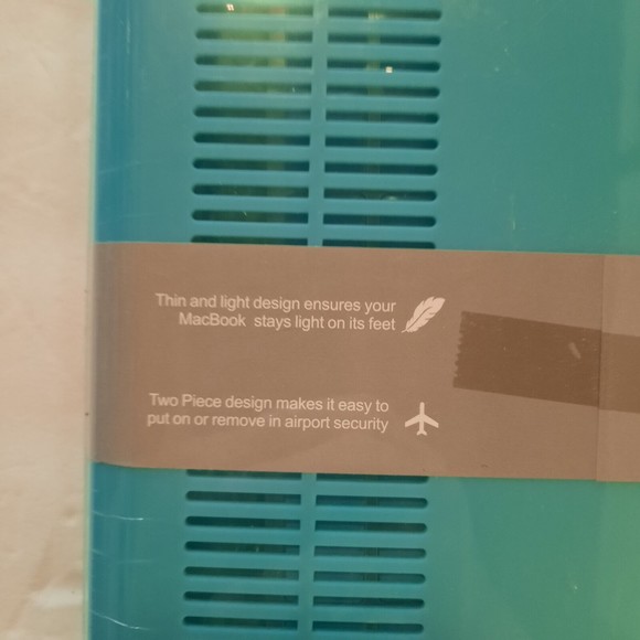 Macbook Pro 13 Case & Keyboard Skin Light Blue/Green - Picture 2 of 8